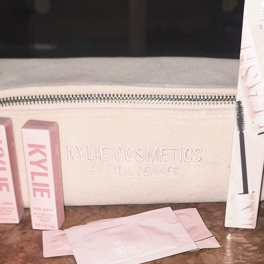 Kylie Cosmetics Lip Kit - Blush Pink Set